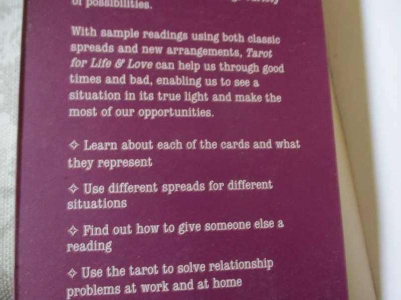 TAROT FOR LIFE & LOVE - USING THE TAROT TO GET THE MOST OUT OF RELATIONSHIPS - JANE STRUTHERS