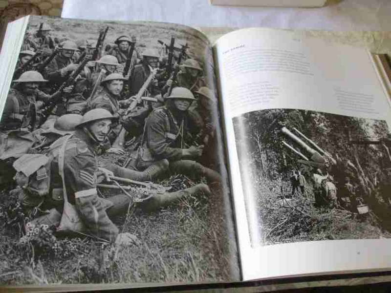 THE FIRST WORLD WAR IN PHOTOGRAPHS - RICHARD HOLMES