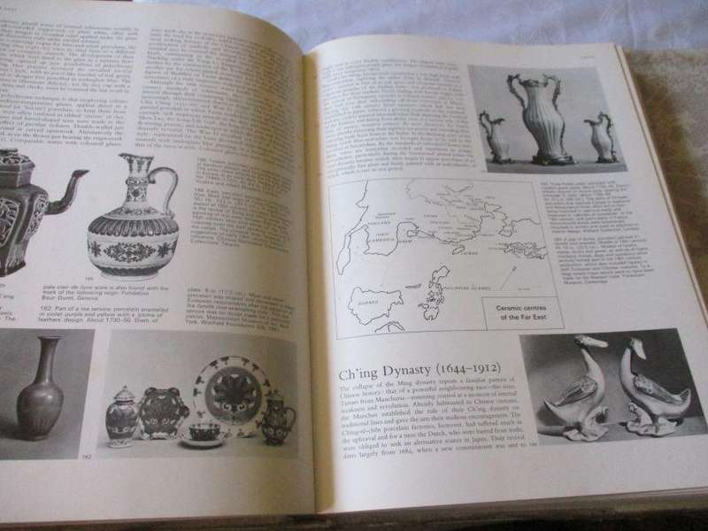 WORLD CERAMICS - AN ILLUSTRATED HISTORY - ROBERT J CHARLESTON