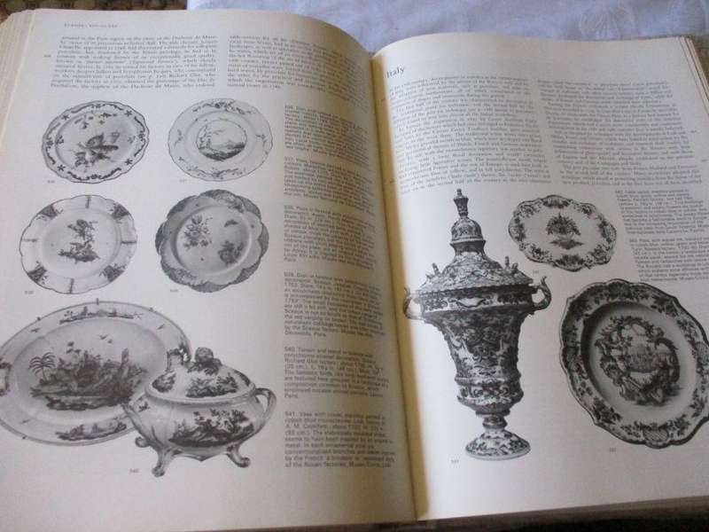 WORLD CERAMICS - AN ILLUSTRATED HISTORY - ROBERT J CHARLESTON