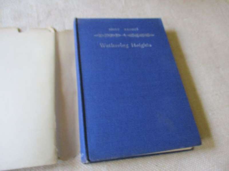WUTHERING HEIGHTS - EMILY BRONTE