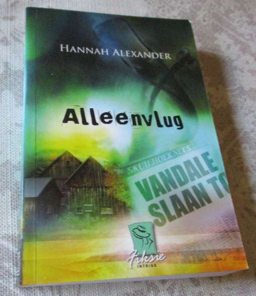 ALLEENVLUG - HANNAH ALEXANDER