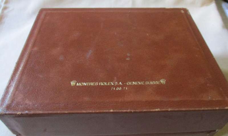 VINTAGE ROLEX WATCH BOX EXCLUDING BUCKLE