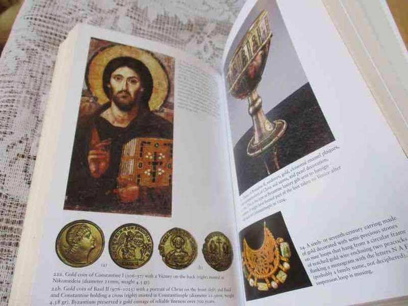 BYZANTIUM - THE SURPRISING LIFE OF A MEDIEVAL EMPIRE - JUDITH HERRIN