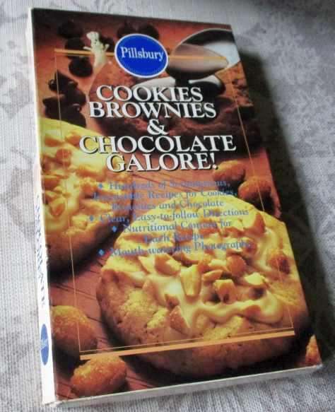 COOKIES, BROWNIES & CHOCOLATE GALORE ! ( 4 books box set ) - pillsbury