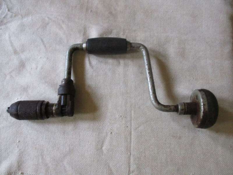 VINTAGE HANDDRILL \ BRACE