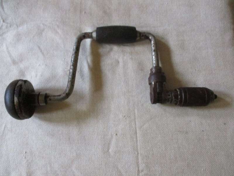 VINTAGE HANDDRILL \ BRACE