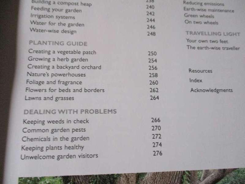 1001 EASY WAYS FOR EARTH-WISE LIVING - NATURAL AND ECO-FRIENDLY IDEAS THAT ...  - READERR'S DIGEST