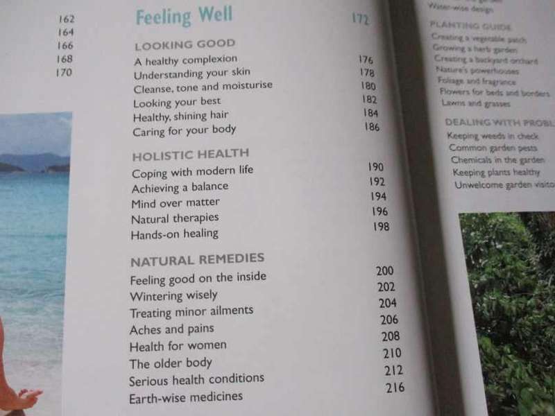 1001 EASY WAYS FOR EARTH-WISE LIVING - NATURAL AND ECO-FRIENDLY IDEAS THAT ...  - READERR'S DIGEST