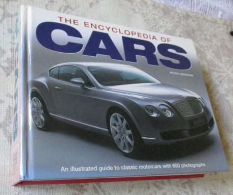 THE ENCYCLOPEDIA OF CARS - PETER HENSHAW