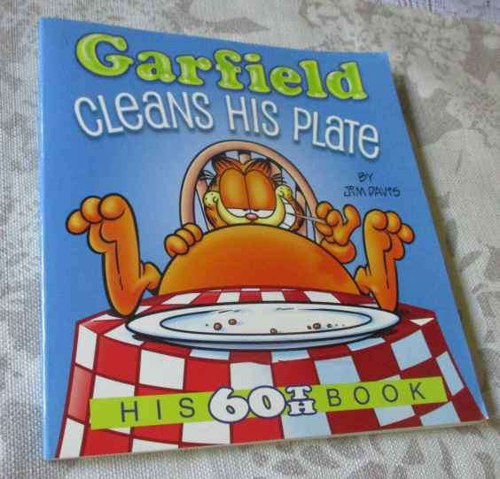 GARFIELD CLEANS HIS PLATE - HIS 60TH BOOK - JIM DAVIS