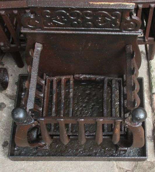ORNATE FIRE GRATE