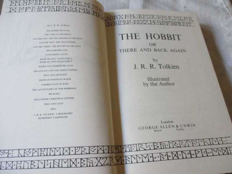 THE HOBBIT - J.R.R. TOLKIEN ( FOURTH EDITION, FIFTH IMPRESSION 1985 - hardcover  )