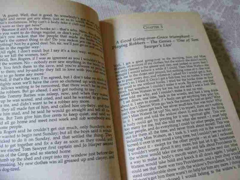 HUCKLEBERRY FINN - MARK TWAIN - CHILDREN'S CLASSICS