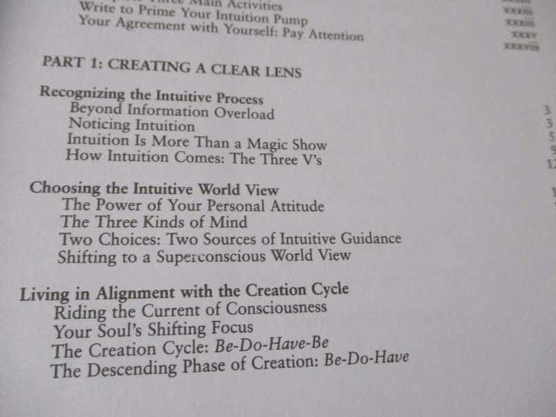 THE INTUITIVE WAY - A GUIDE TO LIVING FROM INNER WISDOM - PENNEY PEIRCE