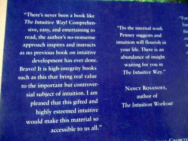THE INTUITIVE WAY - A GUIDE TO LIVING FROM INNER WISDOM - PENNEY PEIRCE