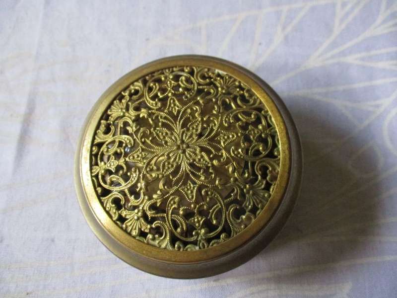 VINTAGE ORNATE JAEGER RECITAL 8 DAY ALARM CLOCK