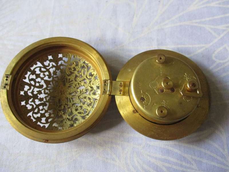 VINTAGE ORNATE JAEGER RECITAL 8 DAY ALARM CLOCK