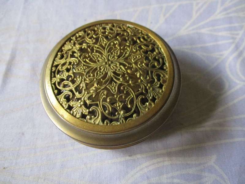 VINTAGE ORNATE JAEGER RECITAL 8 DAY ALARM CLOCK