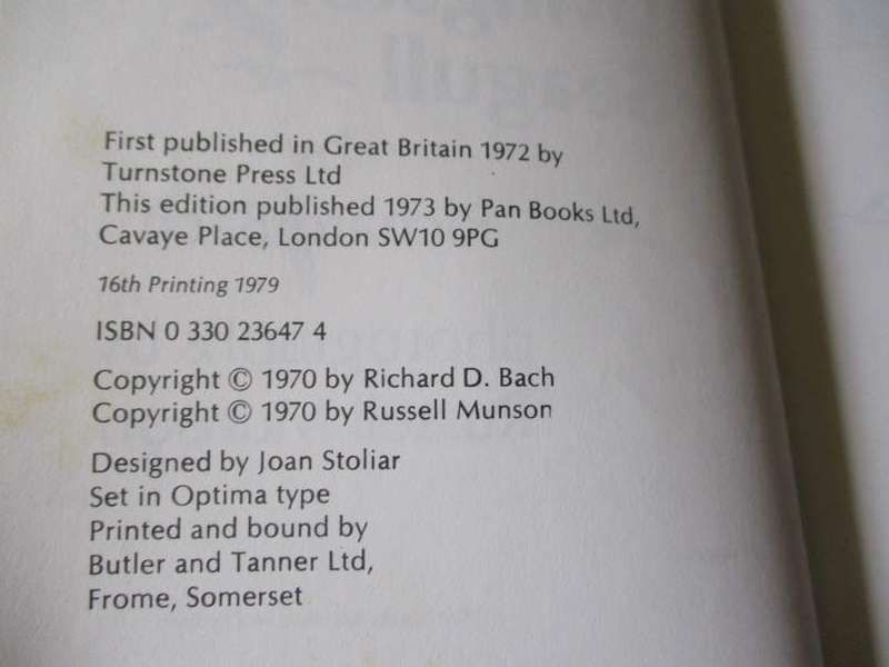 JONATHAN LIVINGSTONE SEAGULL - A STORY - RICHARD BACH