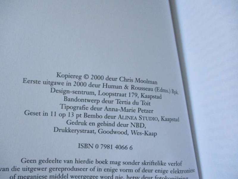 KOMPLOT - N' SPANNINGSROMAN - CHRIS MOOLMAN