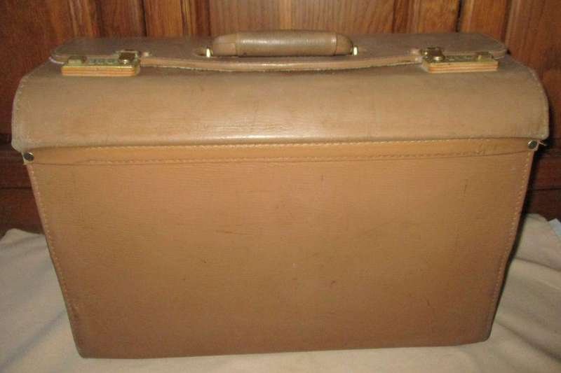 LAWYER'S\PILOT CASE