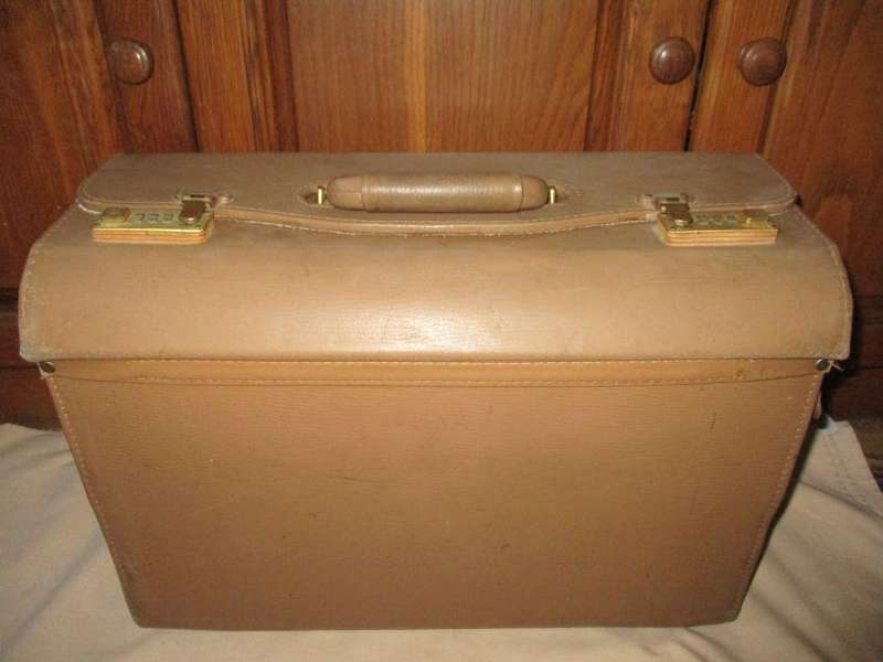 LAWYER'S\PILOT CASE
