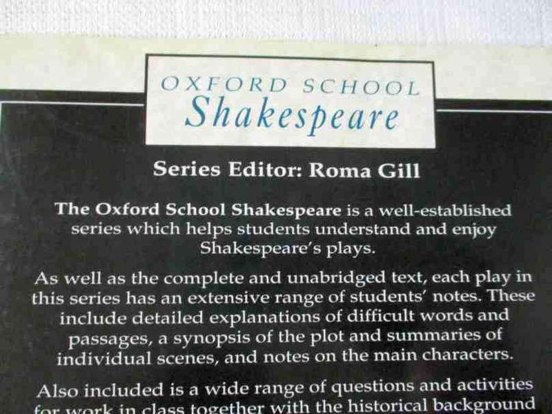 A MIDSUMMER NIGHT`S DREAM - WILLIAM SHAKESPEARE - OXFORD SCHOOL