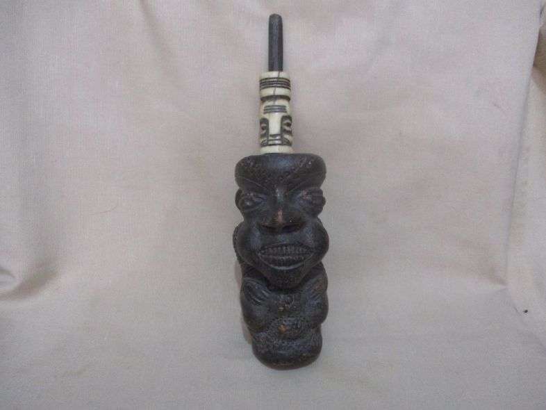 ANTIQUE AFRICAN SMOKING CLAY PIPE