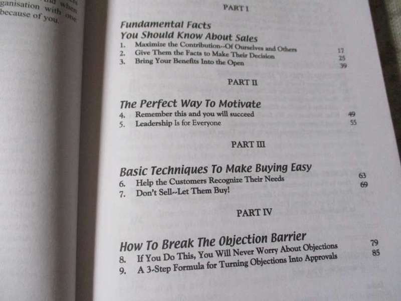 IN PURSUIT OF PROFIT - THE ULTIMATE SALES AND MARKETING SUCCESS GUIDE - CHRISTINE HARVEY