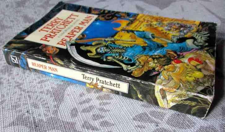 REAPER MAN -  TERRY PRATCHETT - DISCWORLD NOVEL