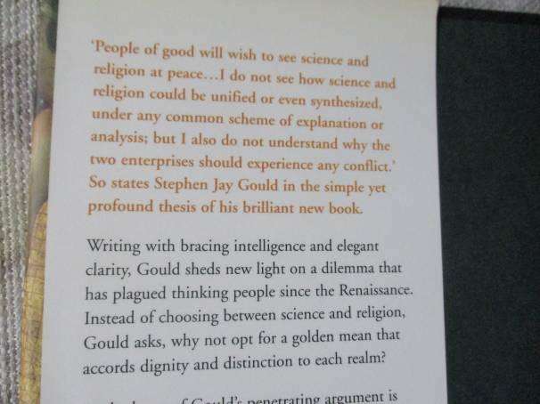 ROCKS OF AGES - SCIENCE AND RELIGION IN THE FULLNESS OF LIFE - STEPHEN JAY GOULD