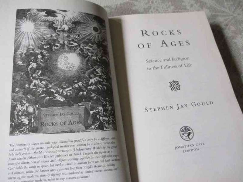 ROCKS OF AGES - SCIENCE AND RELIGION IN THE FULLNESS OF LIFE - STEPHEN JAY GOULD