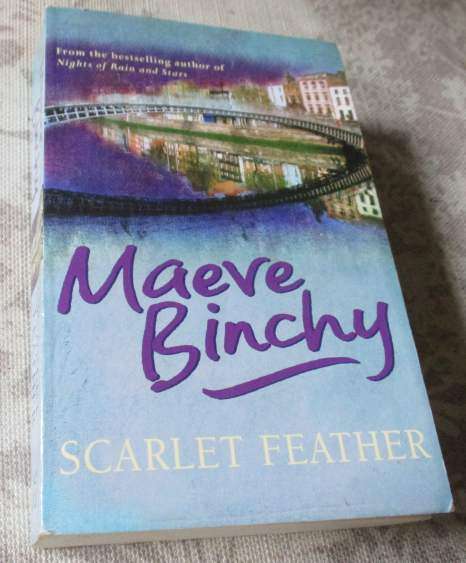 SCARLET FEATHER - MAEVE BINCHY