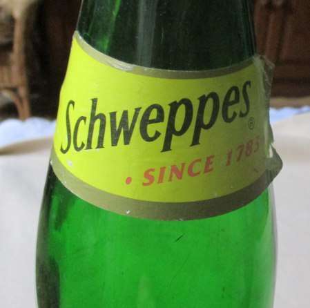 S.A. SCHWEPPES INDIAN TONIC WATER 1 LITRE GLASS BOTTLE