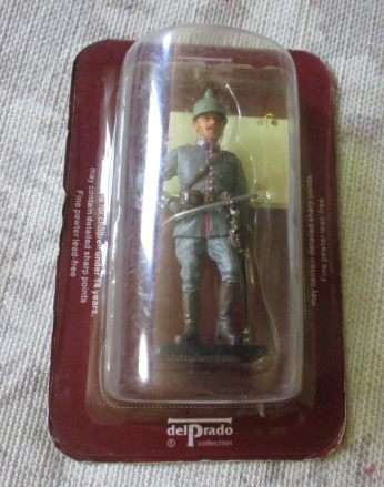 PRUSSIAN LIEUTENANT 1914 - DELPRADO MILITARY FIGURINE