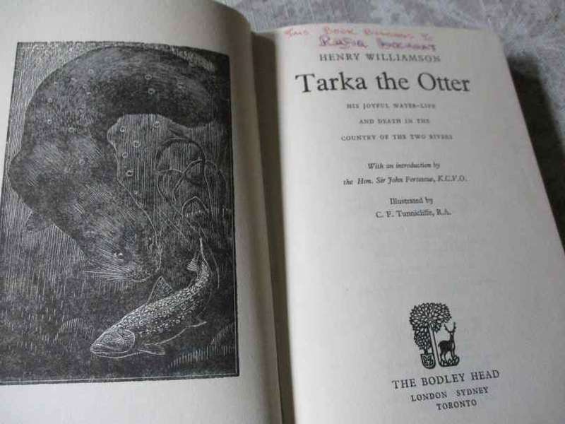 TARKA THE OTTER - HENRY WILLIAMSON