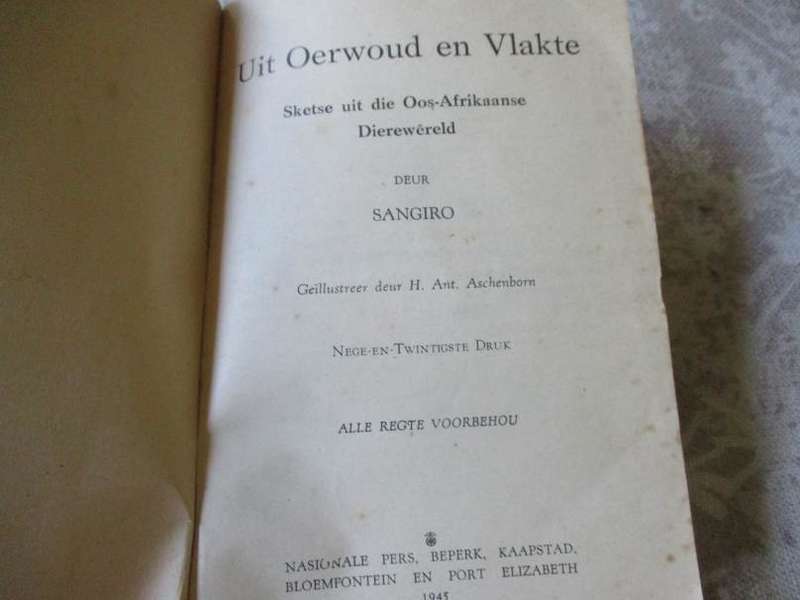 UIT OERWOUD EN VLAKTE DEUR SANGIRO