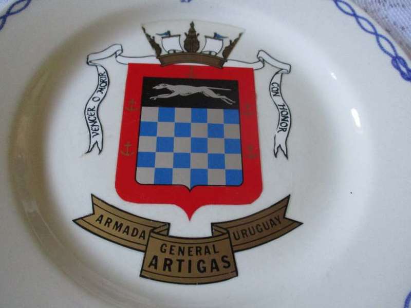 GENERAL ARTIGAS - ARMADA URUGUAY - DISH / PLATE  ( freiburg )