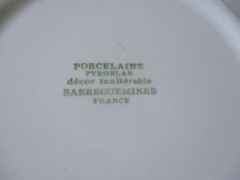 GENERAL ARTIGAS - ARMADA URUGUAY - DISH / PLATE  ( freiburg )