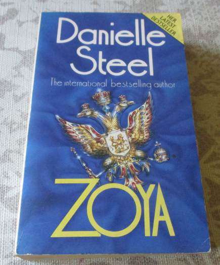 ZOYA - DANIELLE STEEL