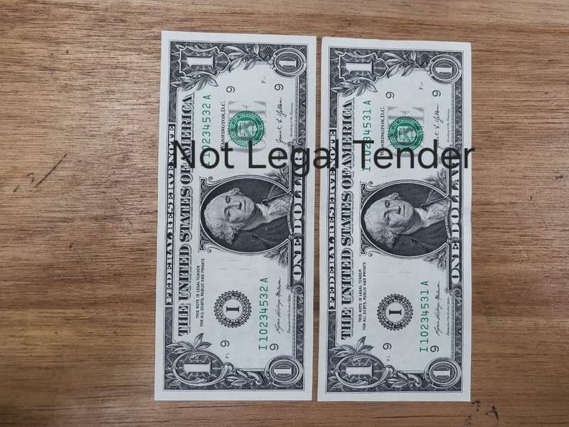 US Dollar Note Sequel Pair (2) : I10234531A-I10234532A - UNC