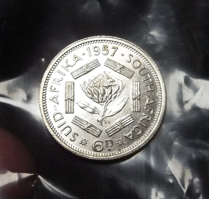 Union Sixpence 1957 - aUNC condition