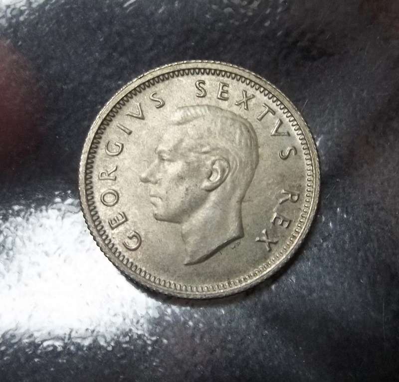 Union Sixpence 1952 - aUNC condition