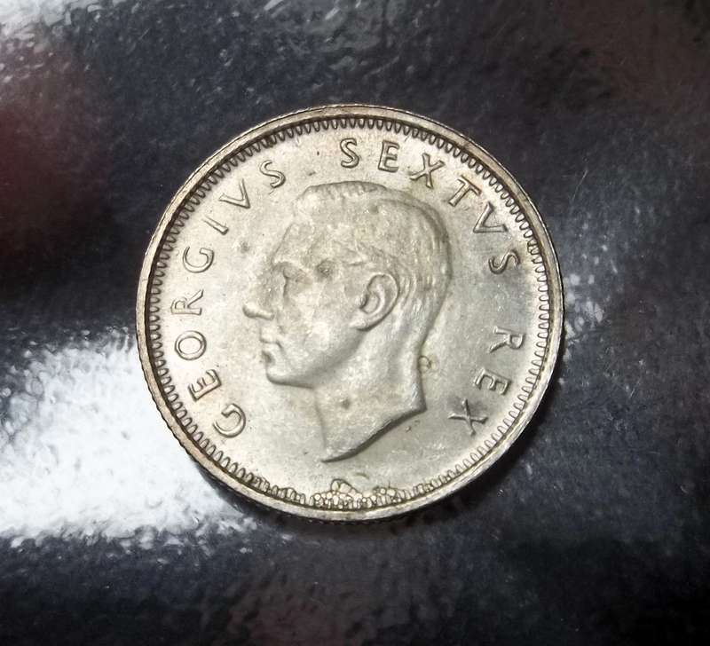 Union Sixpence 1952 - aUNC condition