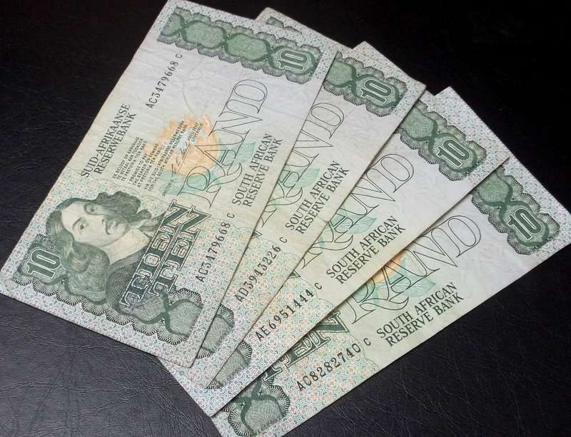**R1 Auction** SA 10 Rand early 1990's x4 - bid per note