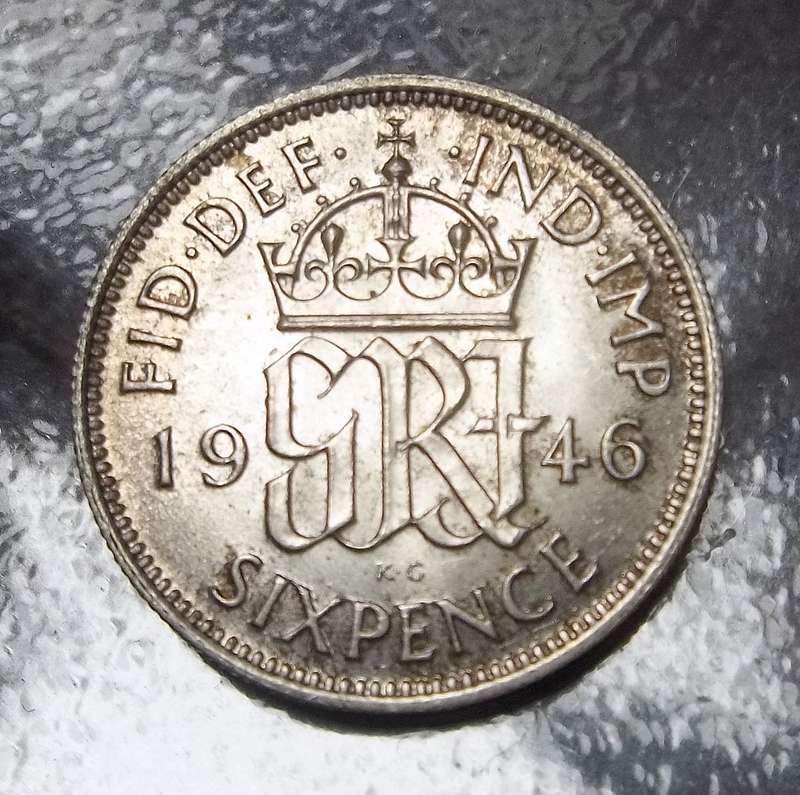 UK sixpence 1946 - aUNC condition