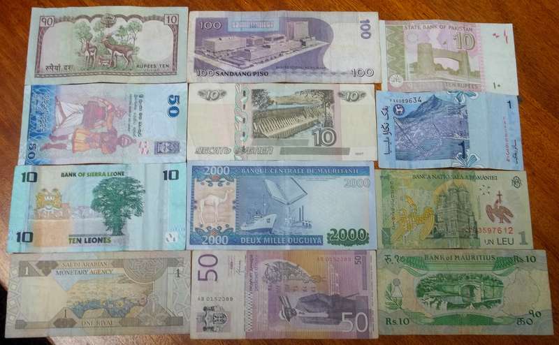 Lot of 12 International bank notes
