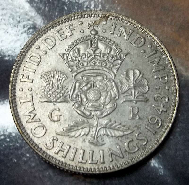Britain Two Shillings 1943 - Excellent condition