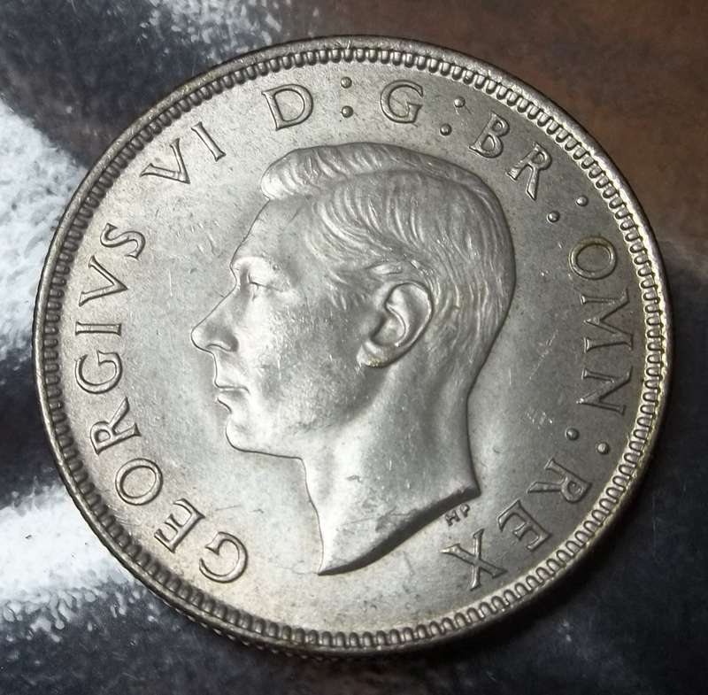 Britain Two Shillings 1943 - Excellent condition